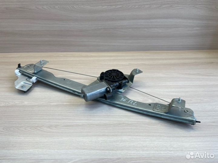 Стеклоподемник передний левый Renault Duster