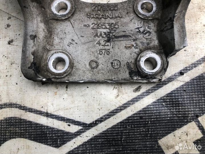 2195395 Кронштейн кабины задний левый scania