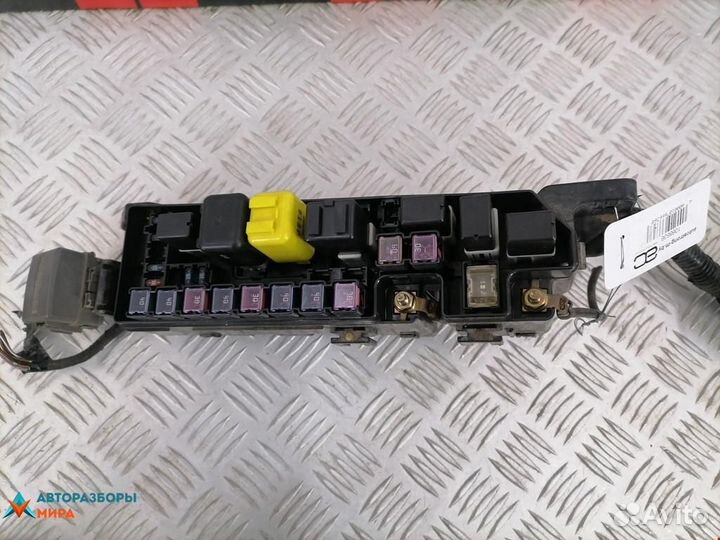 Блок предохранителей Mazda MPV LV рест. 1999