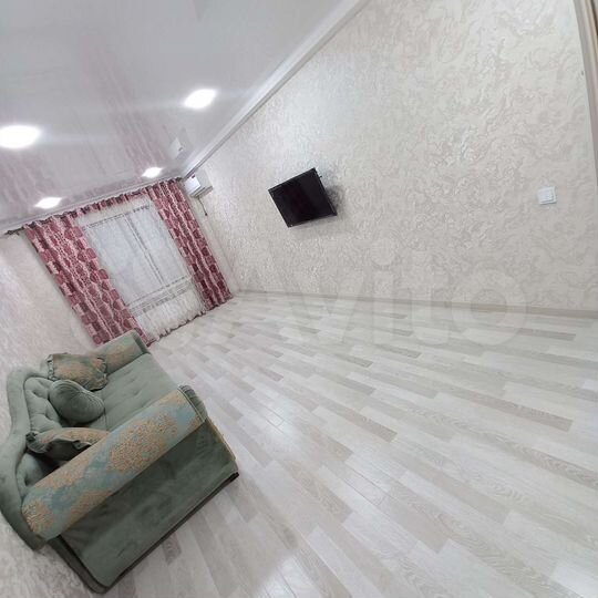 2-к. квартира, 60 м², 9/9 эт.