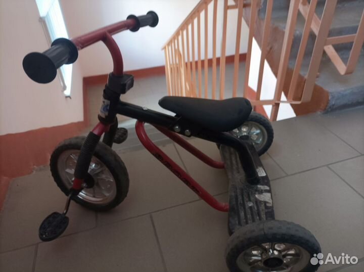 Детский трехколесный велосипед