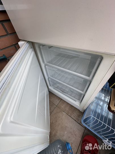Холодильник бу
