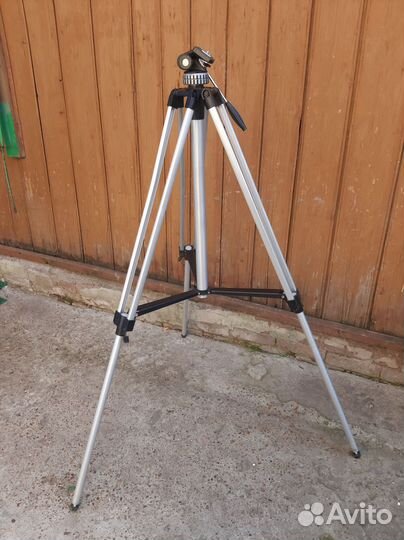 Штатив Универсальный Тринога Трипод для камеры