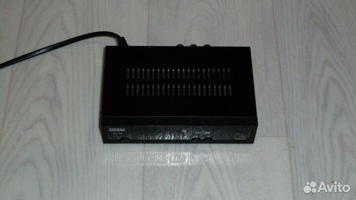 Цифровой ресивер Сигнал Electronics HD-200