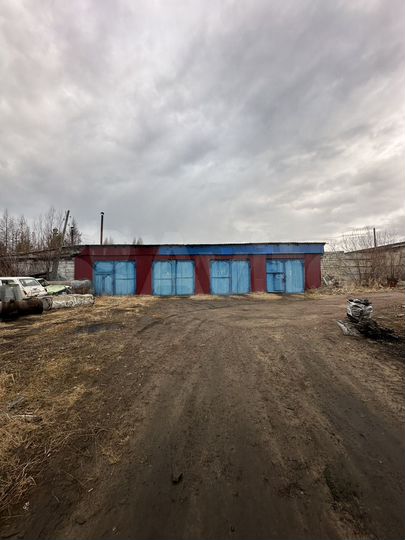 Гараж, > 30 м²