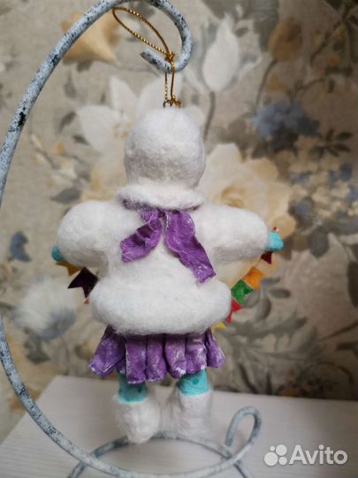 Девочка в пушистой шубке