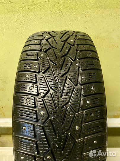 Nokian Tyres Hakkapeliitta 7 215/55 R16 T