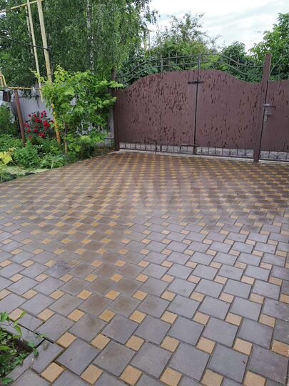 Дом 100 м² на участке 5 сот.