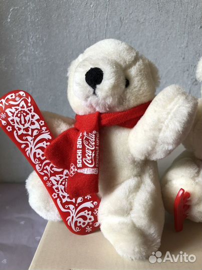 Стаканы Coca Cola, мишки Sochi 2014, значки