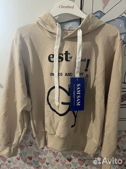 Продам новый костюм