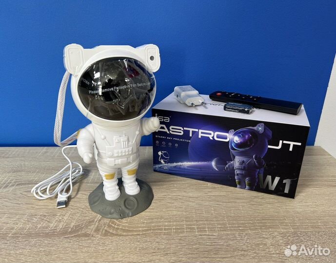 Ночник проектор космонавт звездное небо космос