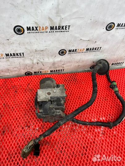 Блок abs Mazda Bongo Friendee 2.5 4wd 1999
