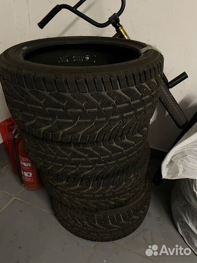 Kormoran Snow 225/40 R18 и 245/40 R18