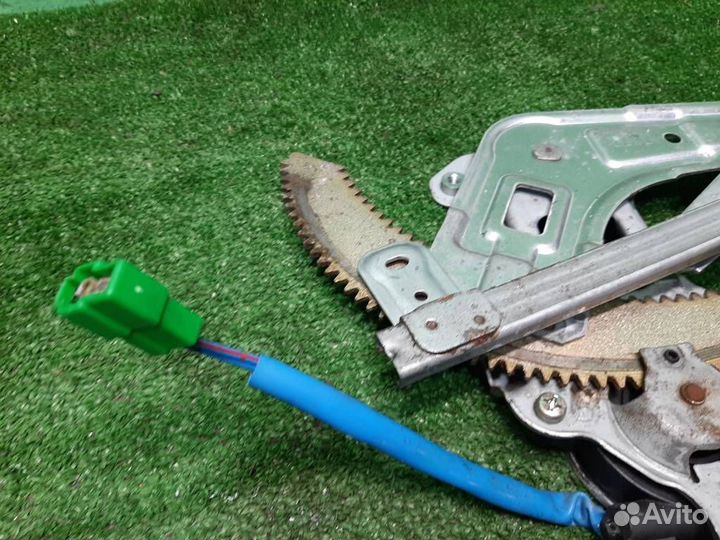 Стеклоподъемник передний левый Subaru Forester SG