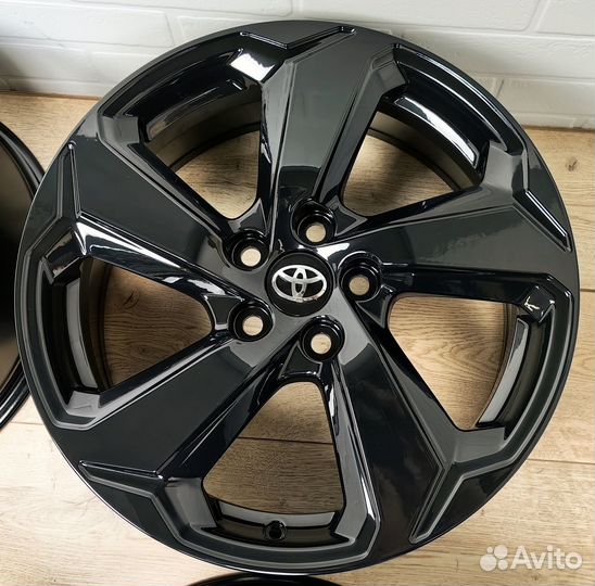 Диски Toyota RAV4 50 18