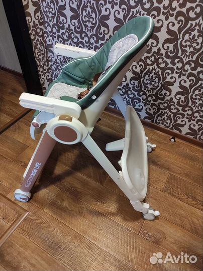 Стульчик для кормления happy baby berny v2