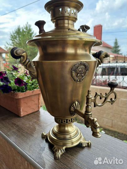 Самовар рюмкой с Гербом