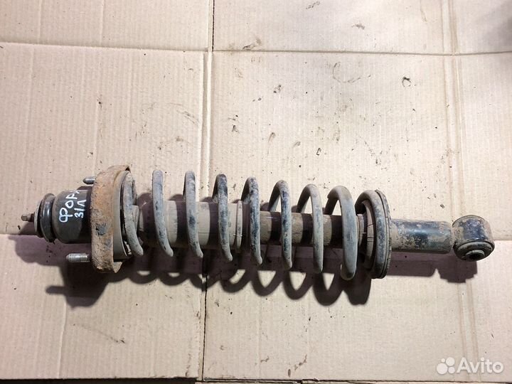 Задняя стойка Chery Fora A 516