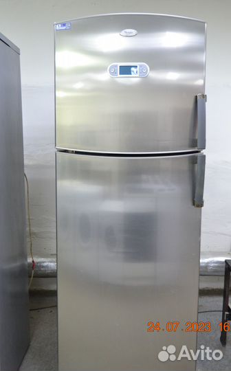 Холодильник 