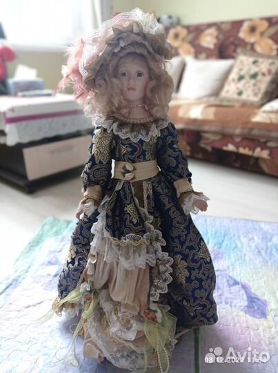 Кукла фарфоровая коллекционная интерьерная