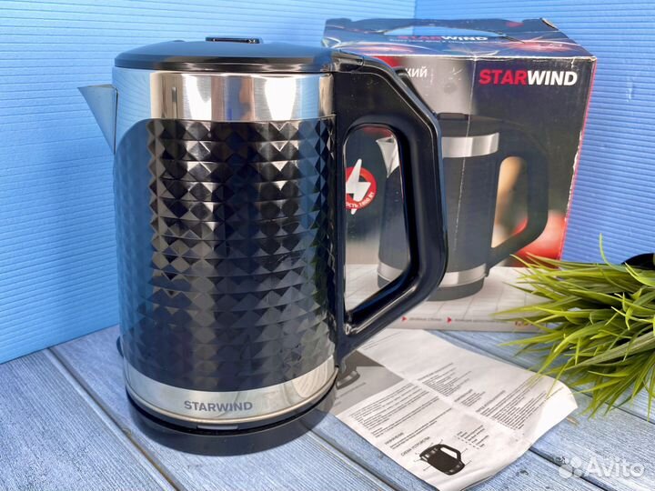 Электрический чайник Starwind 1.8 л 1800 Вт