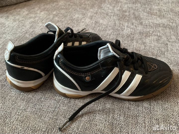 Футзалки adidas 30 размер