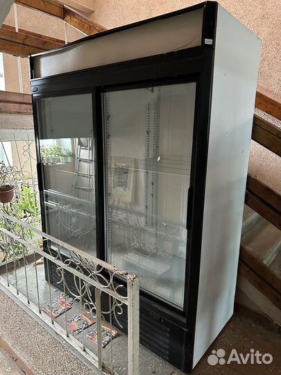 Холодильник для цветов