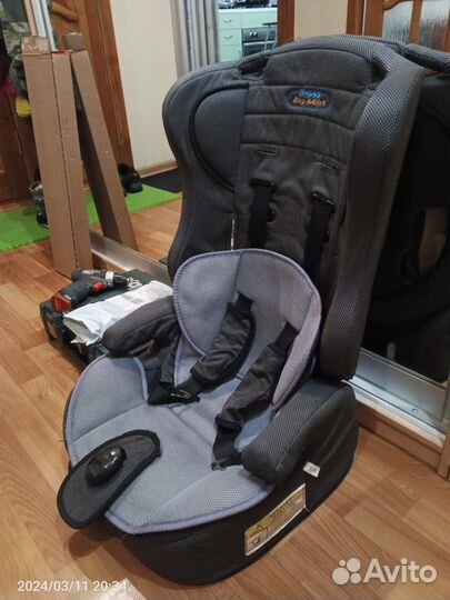 Детское автомобильное кресло бу