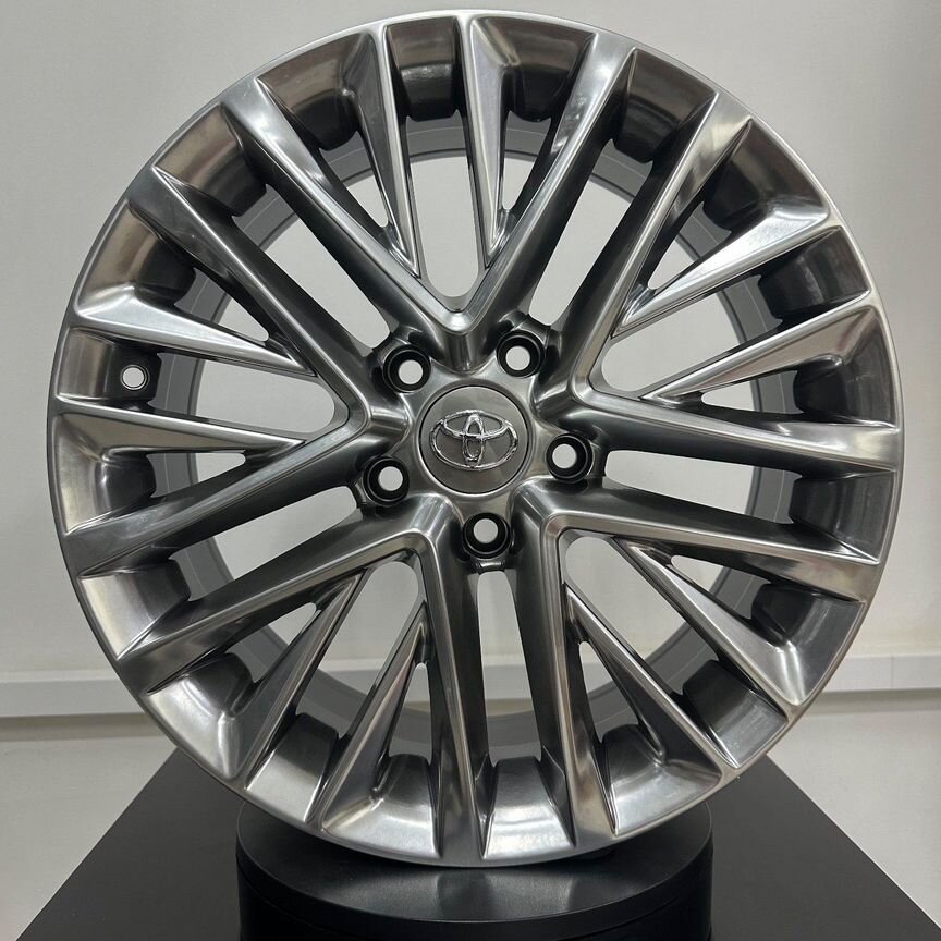 Литые диски Stuttgart 7×R17 5×114.3