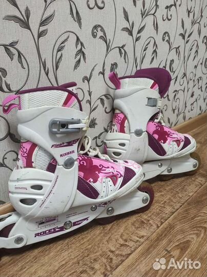 Роликовые коньки женские
