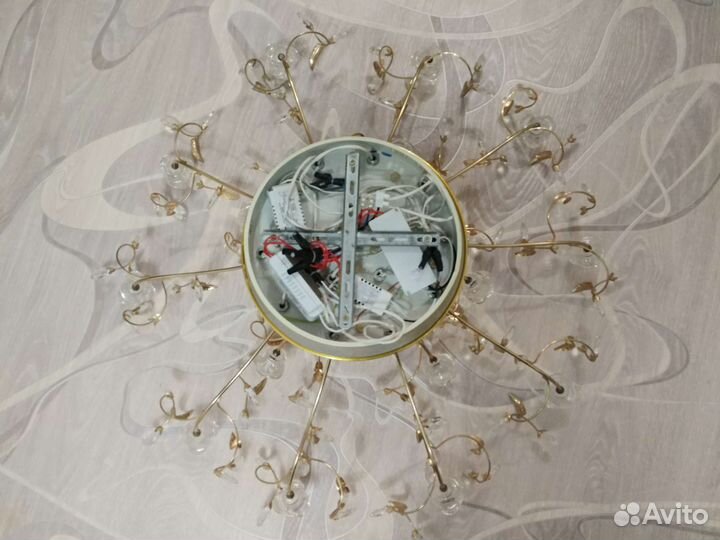 Люстра потолочная