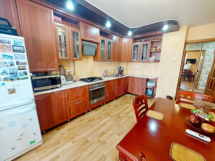 2-к. квартира, 66,7 м², 9/9 эт.