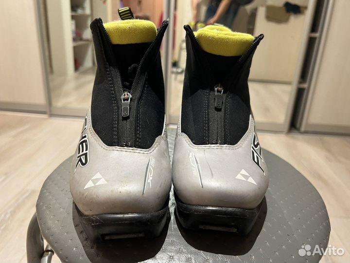 Лыжные ботинки fischer 37 и 36 размер