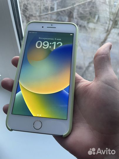 iPhone 8 Plus, 64 ГБ