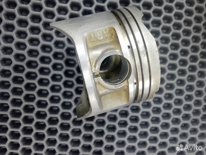 Kawasaki ZL750 поршень