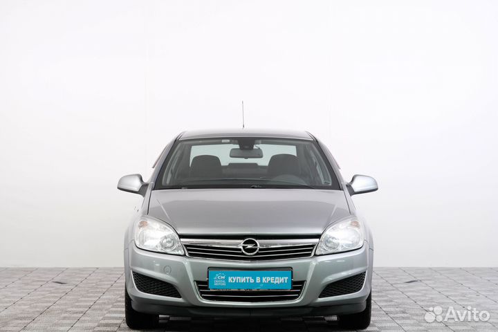 Opel Astra 1.6 МТ, 2011, 185 000 км