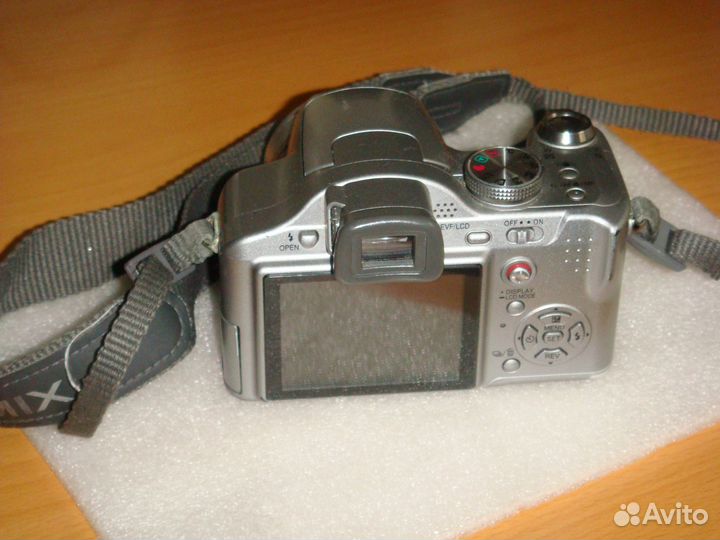 Фотокамера Panasonic Lumix DMC-FZ8