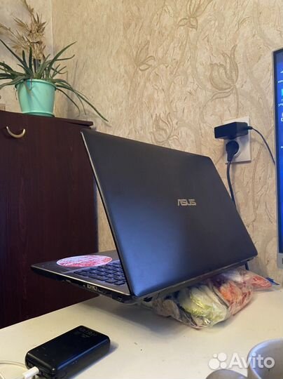 Ноутбук Asus x550c возможен торг