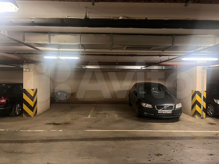 Машиноместо, 28 м²