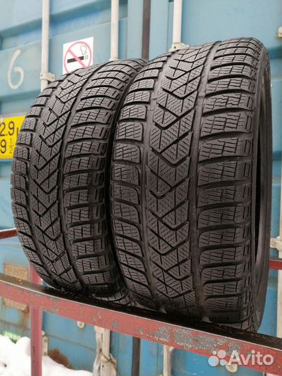Pirelli Winter Sottozero 3 215/40 R17