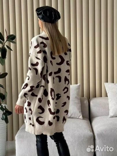 Кардиган женский длинный вязаный на пуговицах