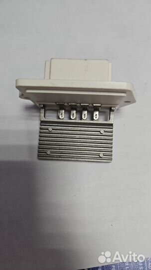 Регулятор оборотов мотора отопителя (кондиционер)