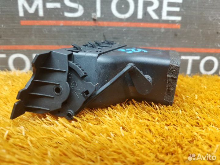 Дефлектор воздушный передний правый Bmw 3-Series