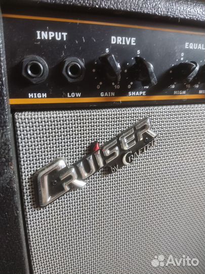 Комбоусилитель для бас гитары 50 Вт