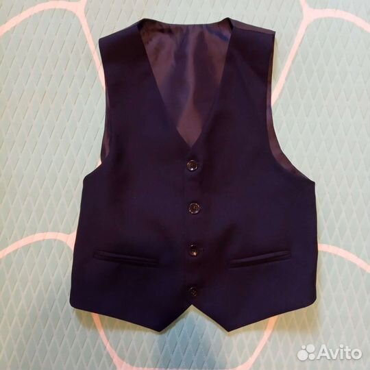 Костюм-тройка р.128-134