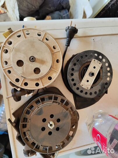 Катушки пылесоса с проводами