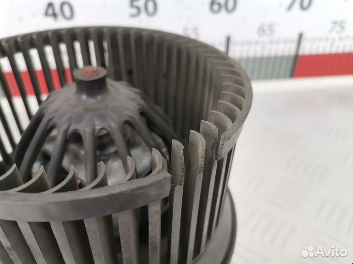 Моторчик печки для Renault Scenic 1 7701048387