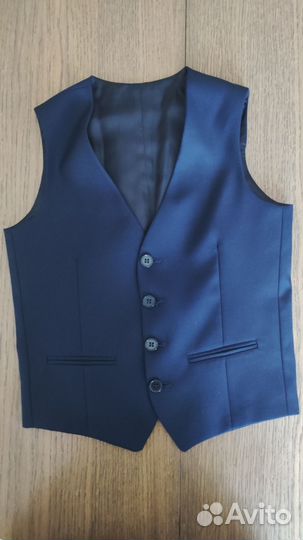 Костюм на мальчика школьная форма 128 р