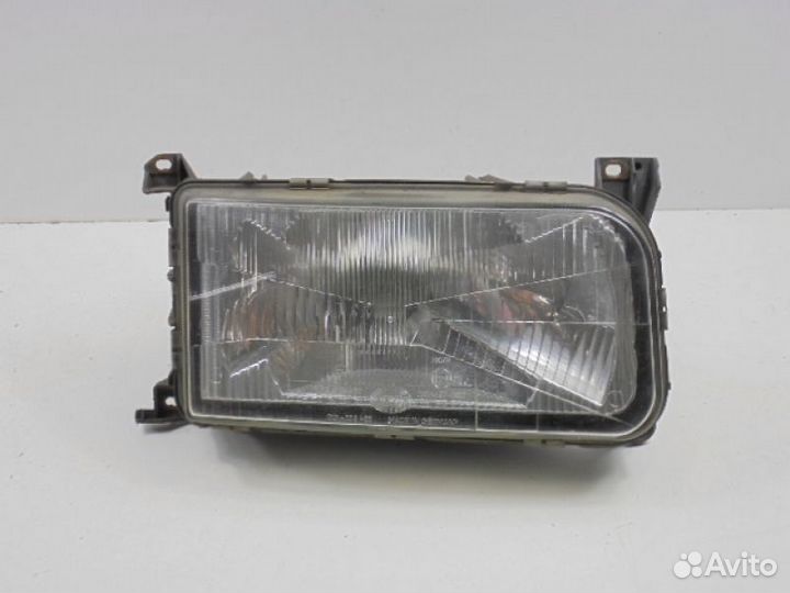 Фара правая vw b3