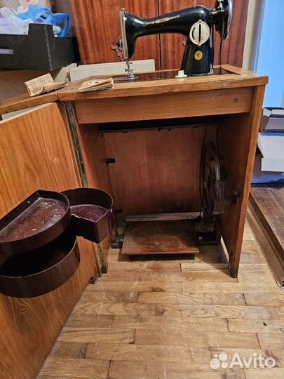 Швейная машина подольск ножная